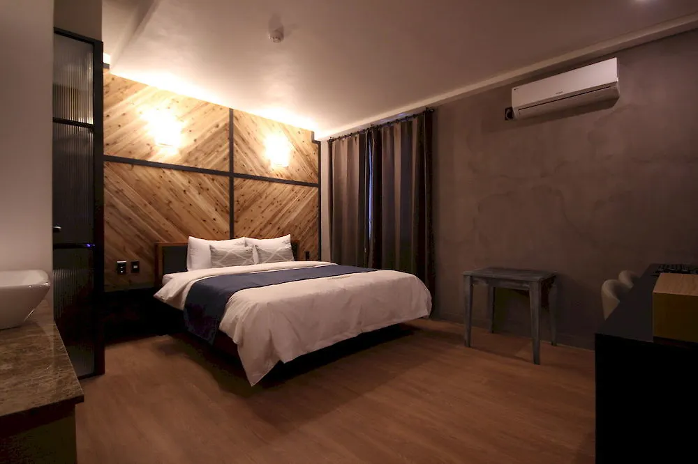 The Club Hotel Seomyeon Busan 2*,