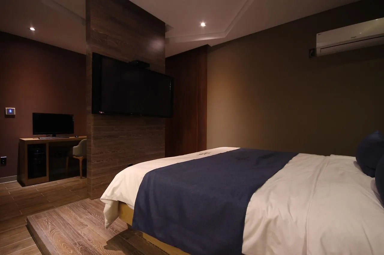The Club Hotel Seomyeon Busan